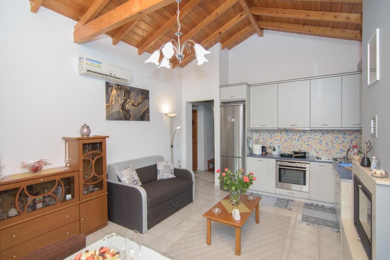 Samian Thalia Apartment Pagondas エクステリア 写真