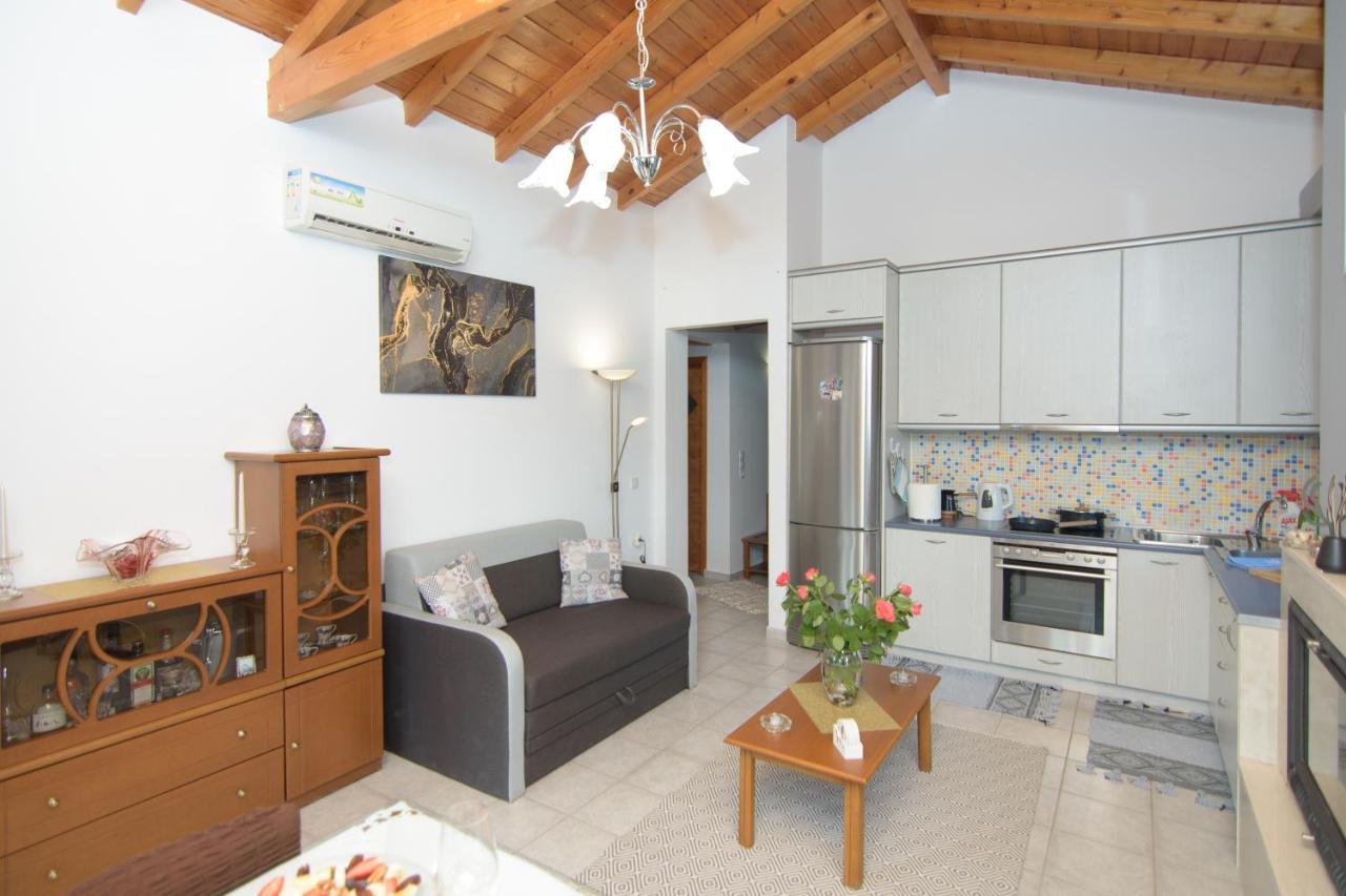 Samian Thalia Apartment Pagondas エクステリア 写真