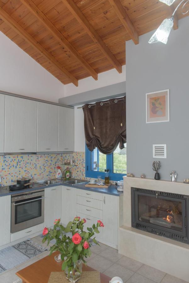 Samian Thalia Apartment Pagondas エクステリア 写真