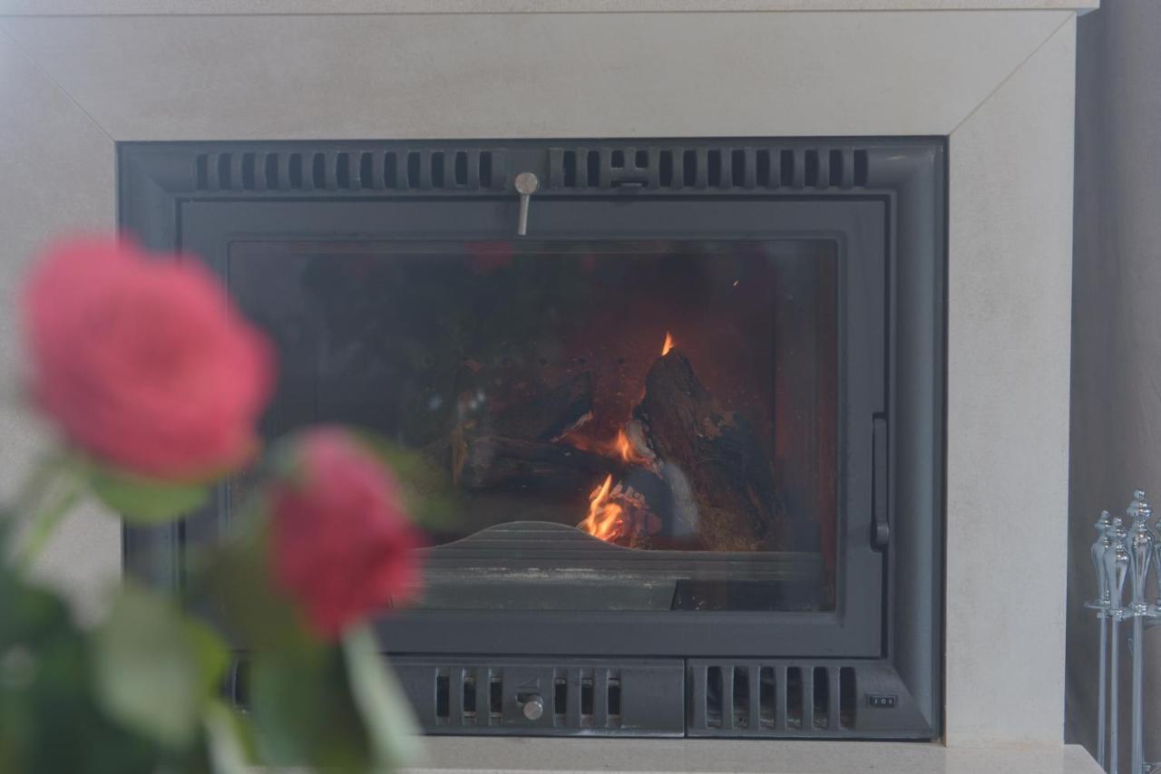 Samian Thalia Apartment Pagondas エクステリア 写真